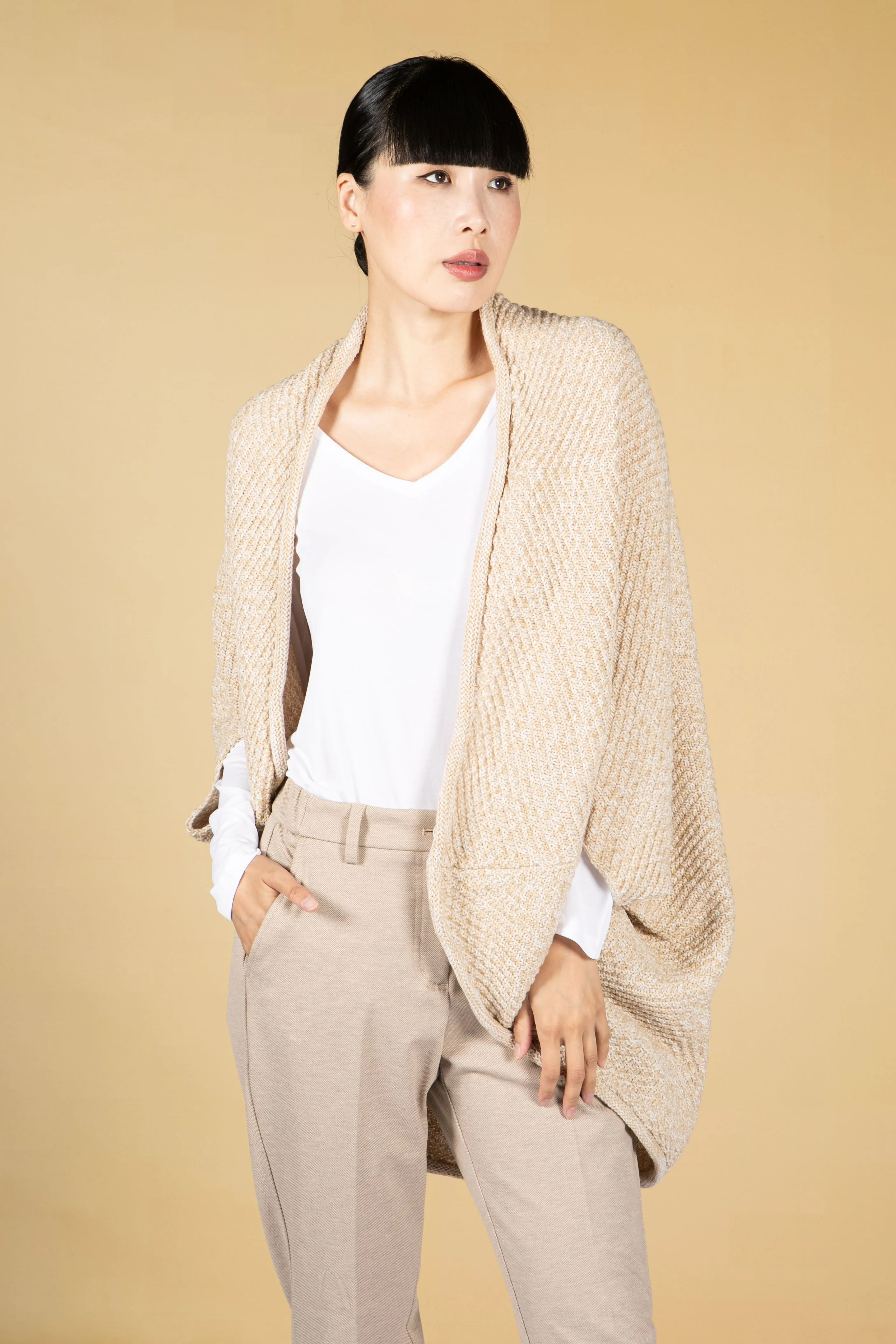 Amaryllis waffle Cardigan in Oak