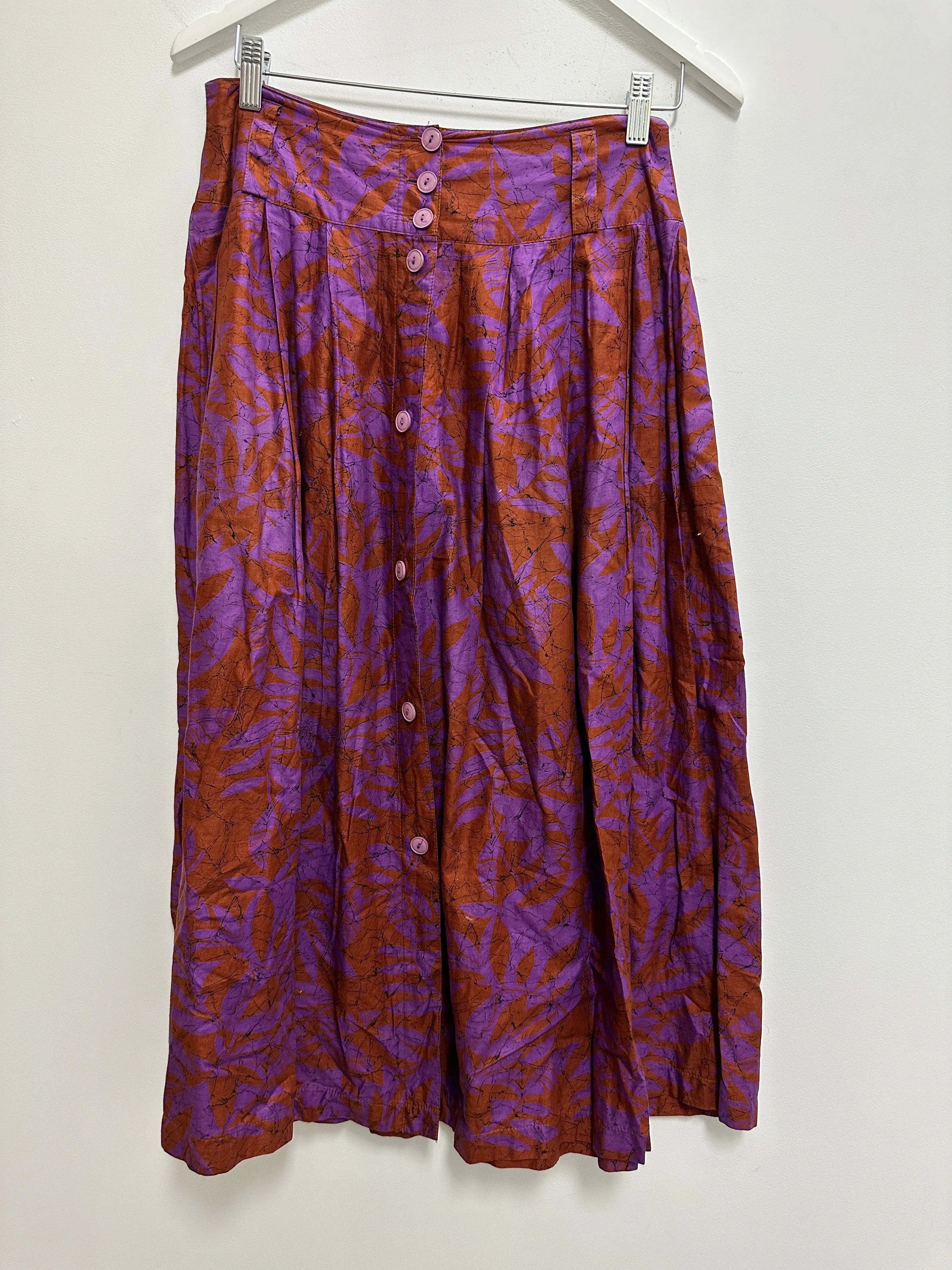 Vintage Linen Floral Skirt in Purple